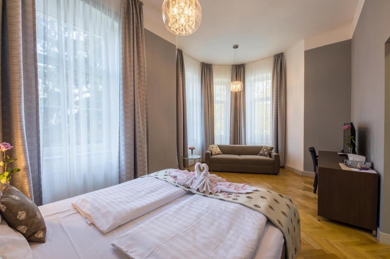 Wellness & Spa Hotel Villa Regenhart Есеник Экстерьер фото